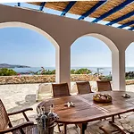 Annita, With Extraordinary View Near The Sea Feriehus