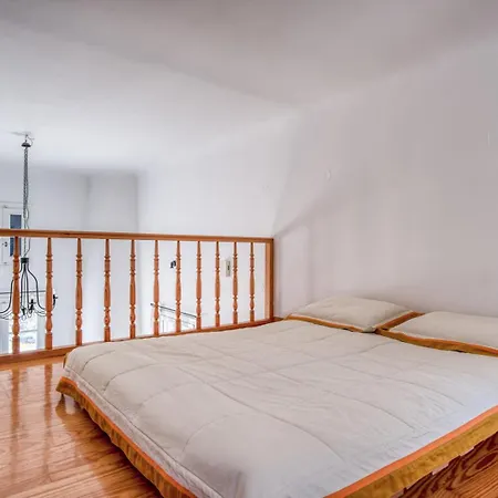Casa vacanze Annita, With Extraordinary View Near The Sea Finikas (Syros)