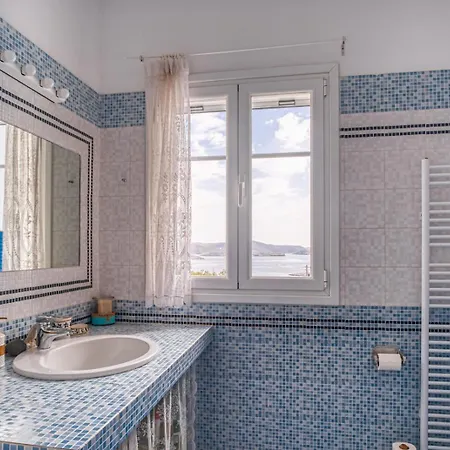Ferienhaus Annita, With Extraordinary View Near The Sea