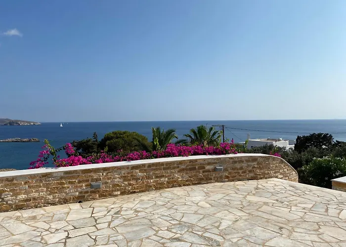Annita, With Extraordinary View Near The Sea Semesterbostad Finikas (Syros)